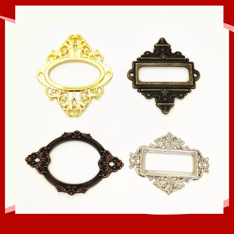 Maniglia per etichette Retro C - Furniture Hardware Names recensione e prezzo